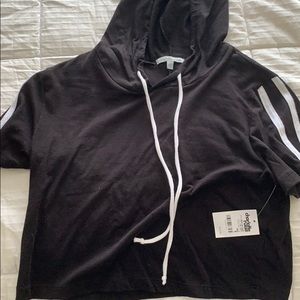 cropped hooded shirt